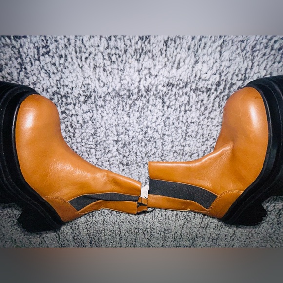 ZARA Tan Leather Ankle Boots - Picture 5 of 10